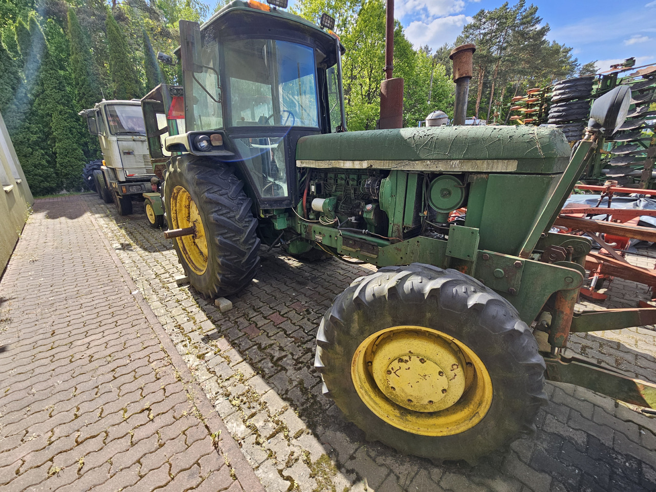 John Deere 4230 - Tracteur agricole: photos 5 John Deere 4230 - Tracteur agricole: photos 5