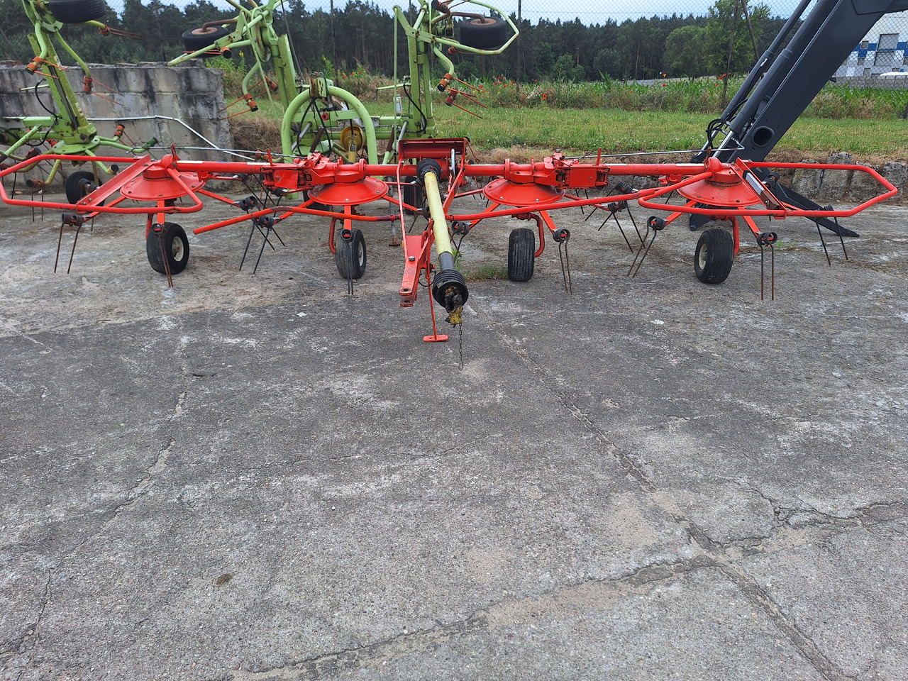 KUHN 5001T - Faneuse: photos 2 KUHN 5001T - Faneuse: photos 2