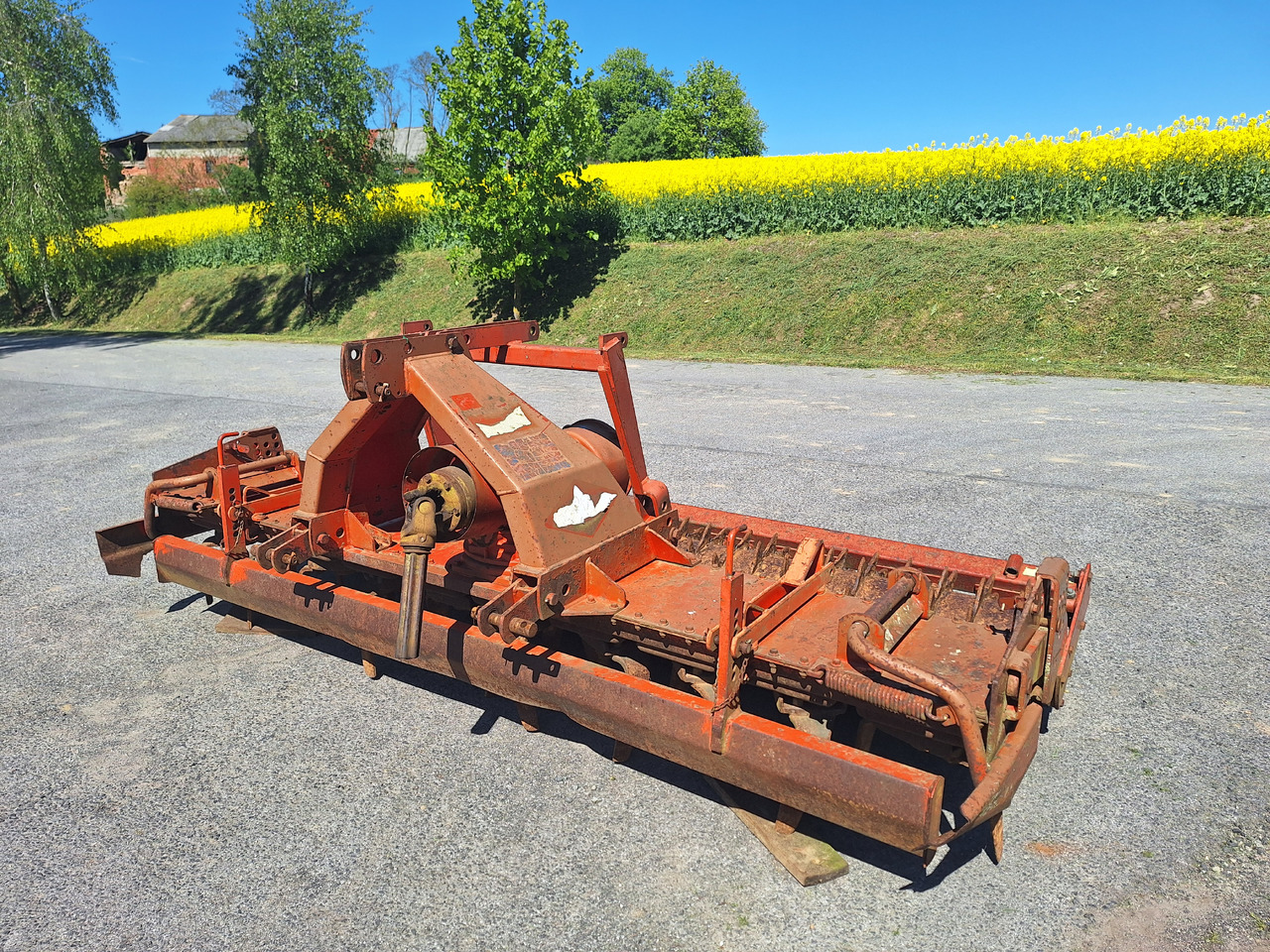 KUHN HR3001D - Herse: photos 2 KUHN HR3001D - Herse: photos 2