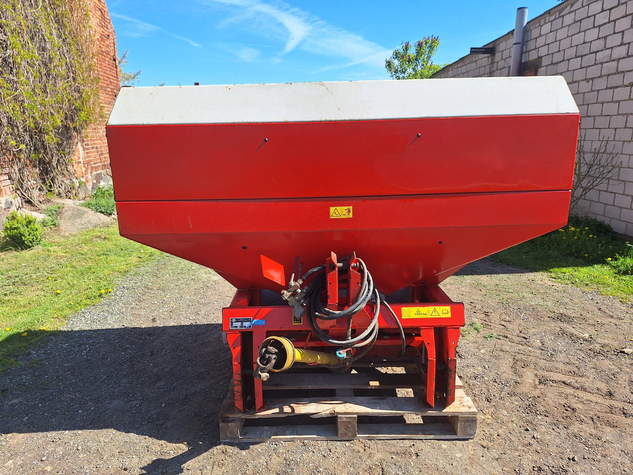 KUHN MDS935 - Enfouisseur à dents: photos 4 KUHN MDS935 - Enfouisseur à dents: photos 4