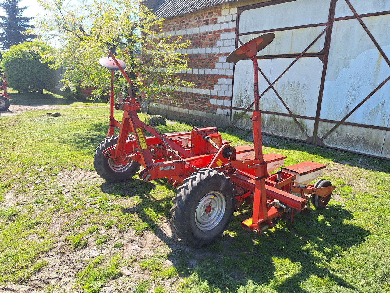 KVERNELAND ACCORD MONOPILL S - Semoir monograine: photos 2 KVERNELAND ACCORD MONOPILL S - Semoir monograine: photos 2