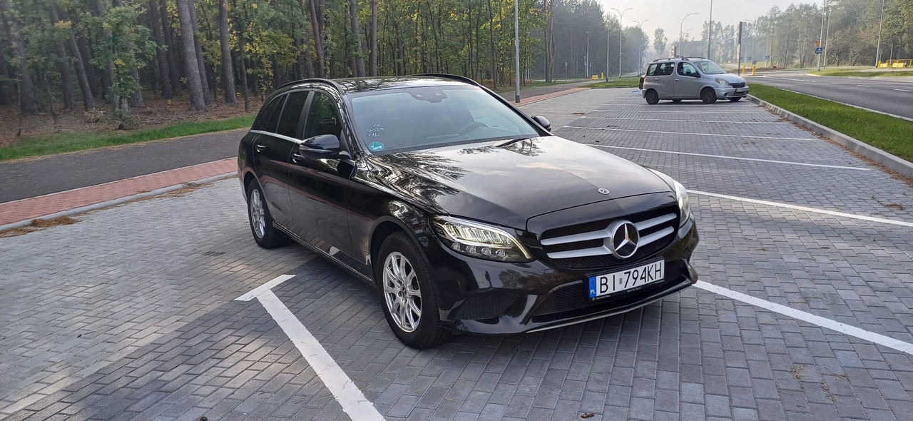 MERCEDES-BENZ C 200 D (W205) - Voiture: photos 1 MERCEDES-BENZ C 200 D (W205) - Voiture: photos 1