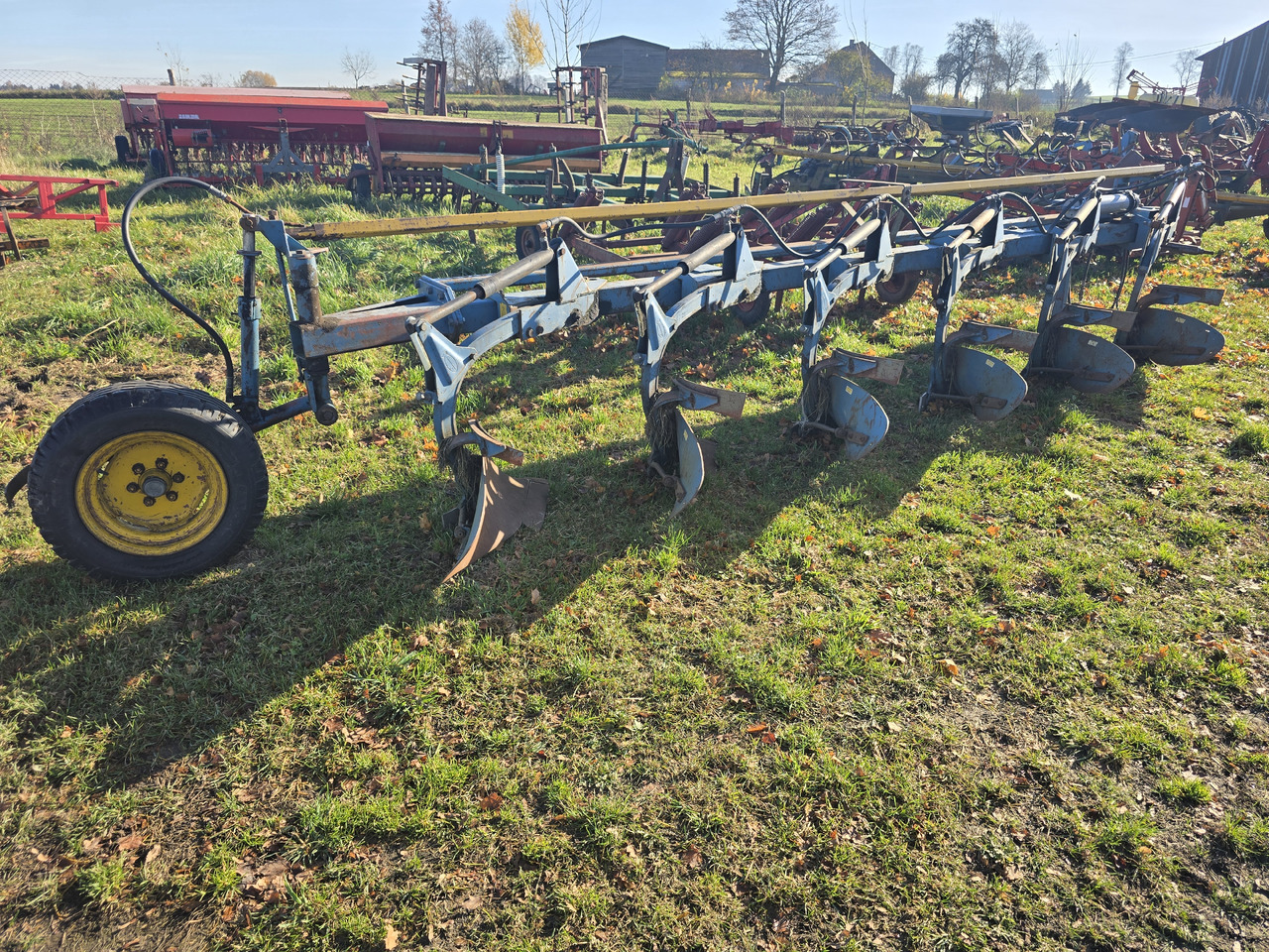 OVERUM 6 - Charrue: photos 4 OVERUM 6 - Charrue: photos 4