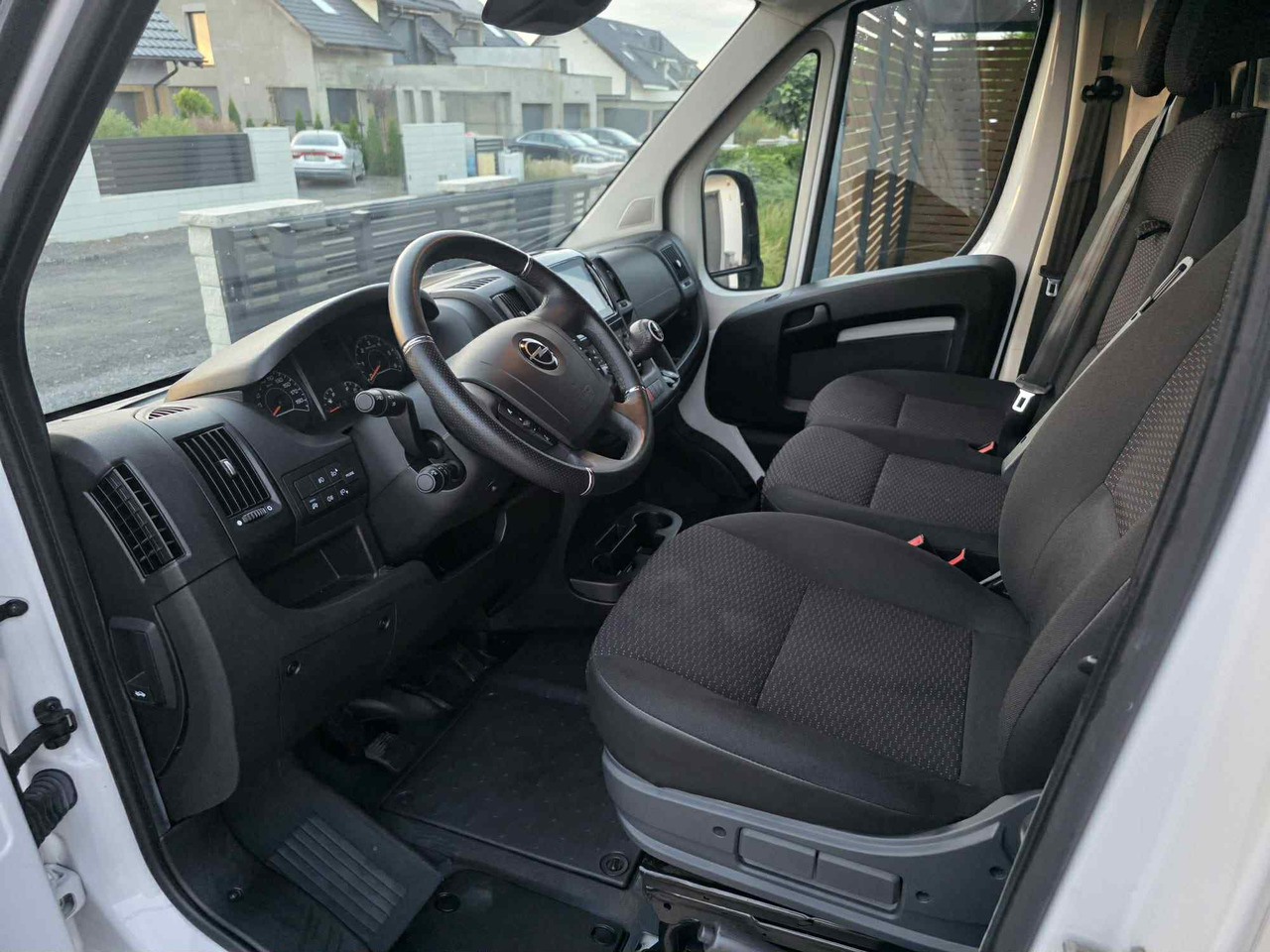 Opel Movano - Fourgon utilitaire: photos 3 Opel Movano - Fourgon utilitaire: photos 3