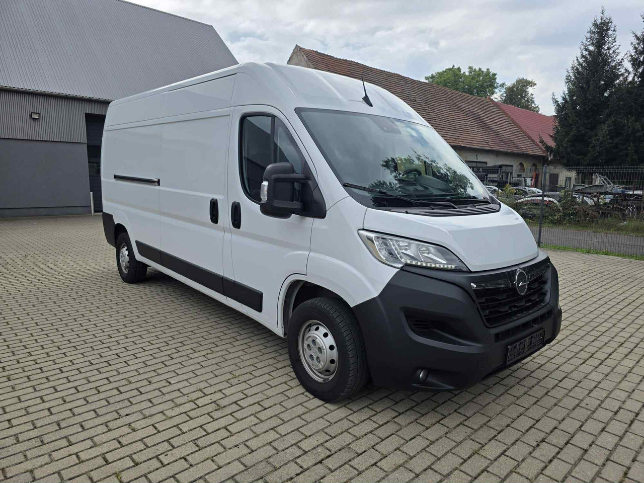 Opel Movano - Fourgon utilitaire: photos 2 Opel Movano - Fourgon utilitaire: photos 2