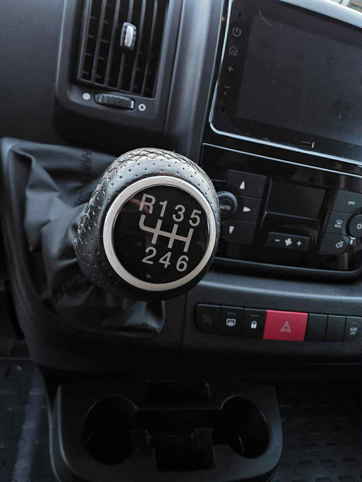 Opel Movano - Fourgon utilitaire: photos 4 Opel Movano - Fourgon utilitaire: photos 4
