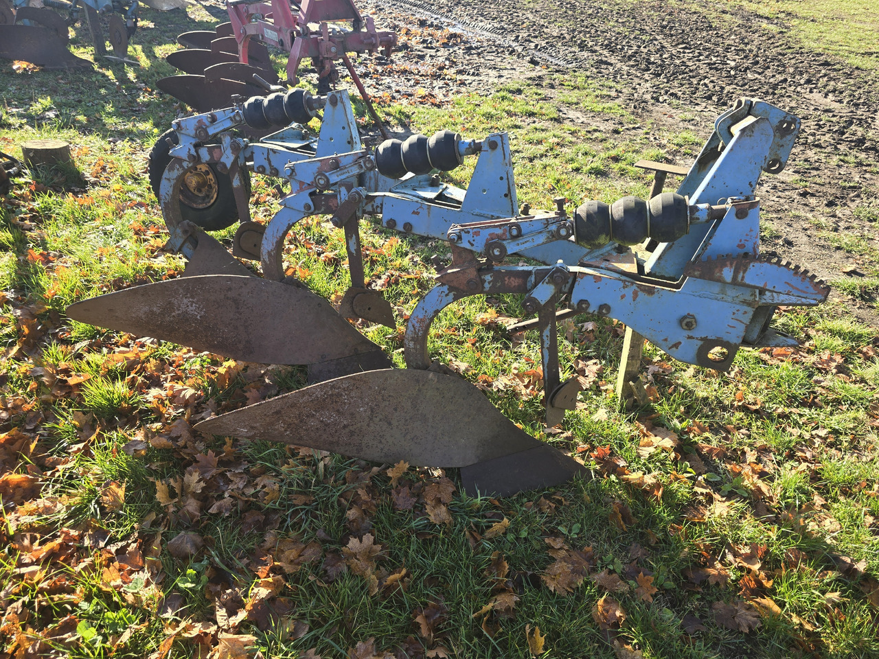 Overum 3 - Charrue: photos 1 Overum 3 - Charrue: photos 1