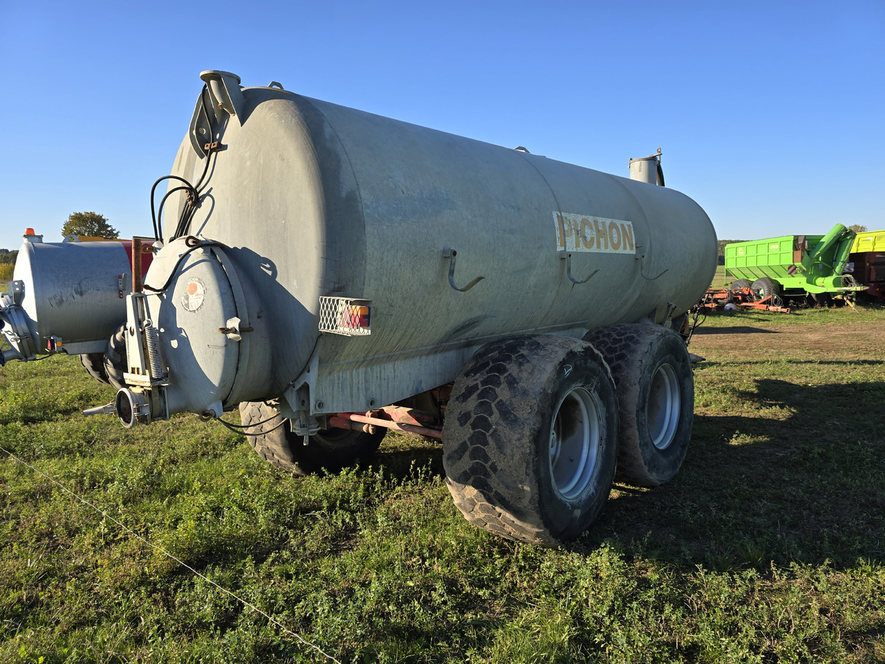PICHON S.A. TL15 - Tonne à lisier: photos 3 PICHON S.A. TL15 - Tonne à lisier: photos 3