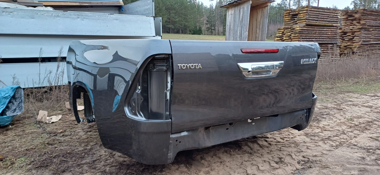 TOYOTA HILUX Extracab (2023 r.) NOWA paka skrzynia - Carrosserie et extérieur pour Voiture: photos 1 TOYOTA HILUX Extracab (2023 r.) NOWA paka skrzynia - Carrosserie et extérieur pour Voiture: photos 1