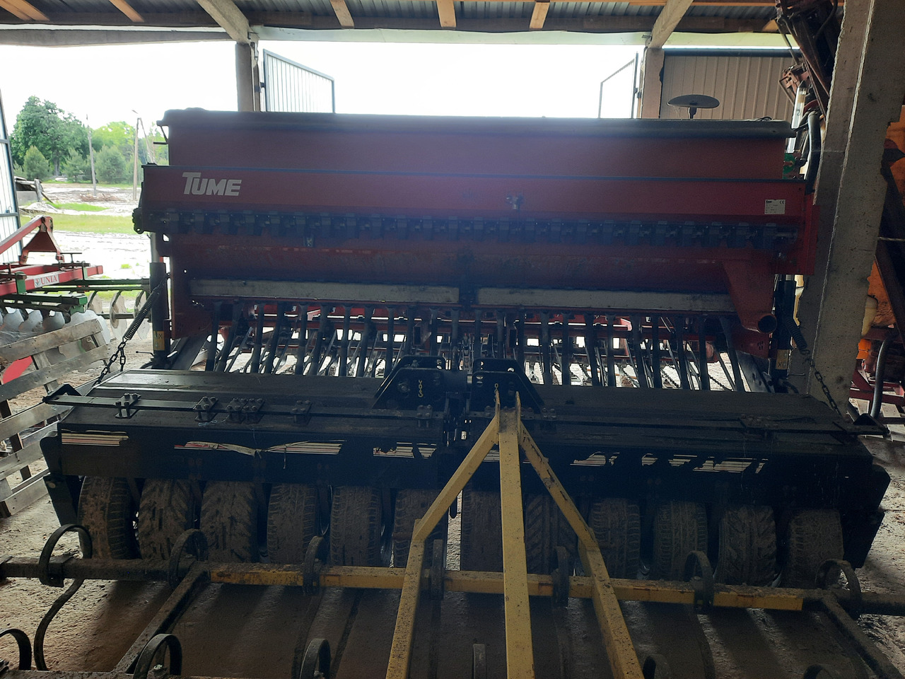 TUME HKL 3000 JC - Semoir/ Planteuse: photos 3 TUME HKL 3000 JC - Semoir/ Planteuse: photos 3