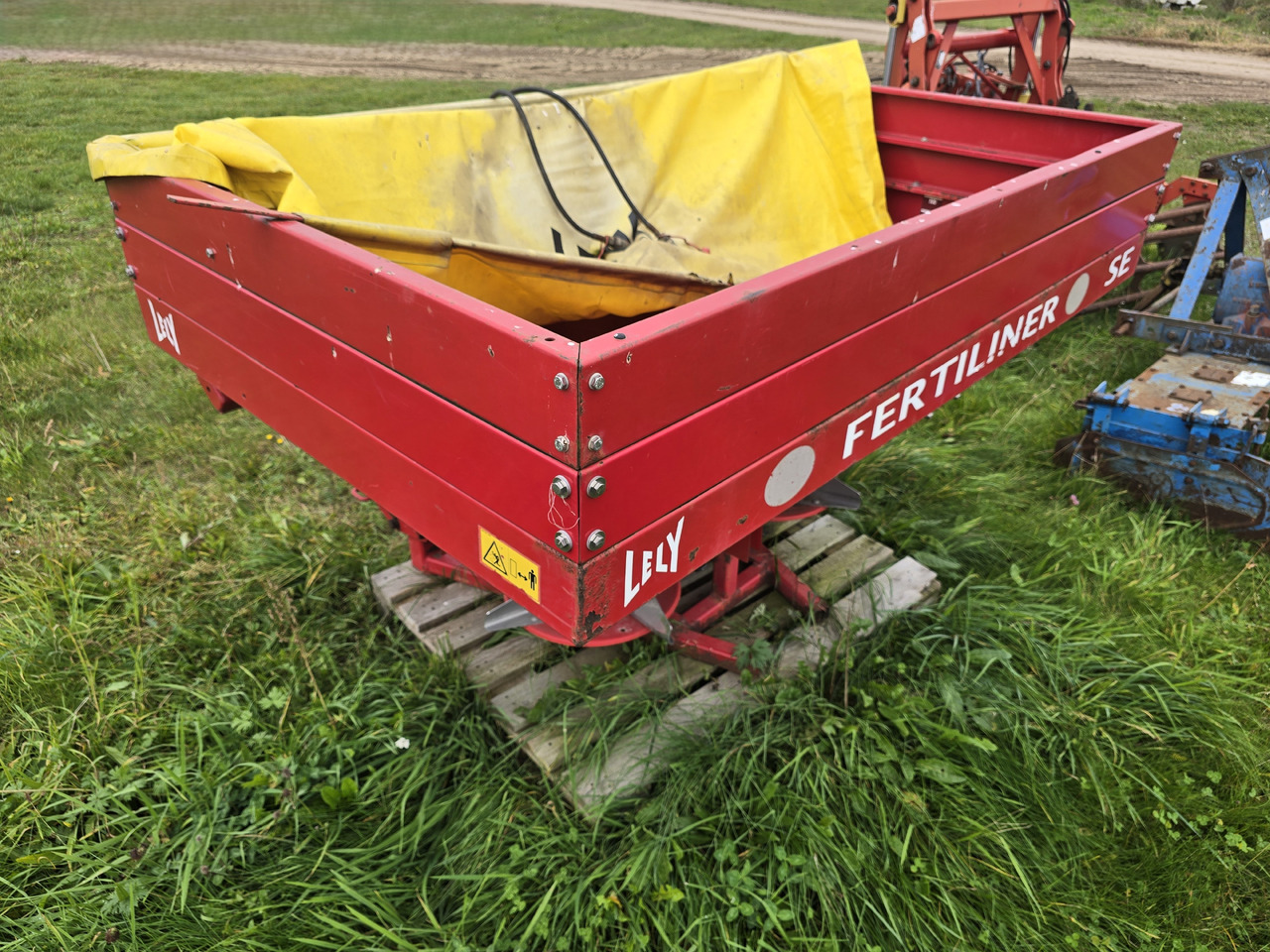 Lely SE 1500 Fertiliner - Distributeur d'engrais: photos 5 Lely SE 1500 Fertiliner - Distributeur d'engrais: photos 5