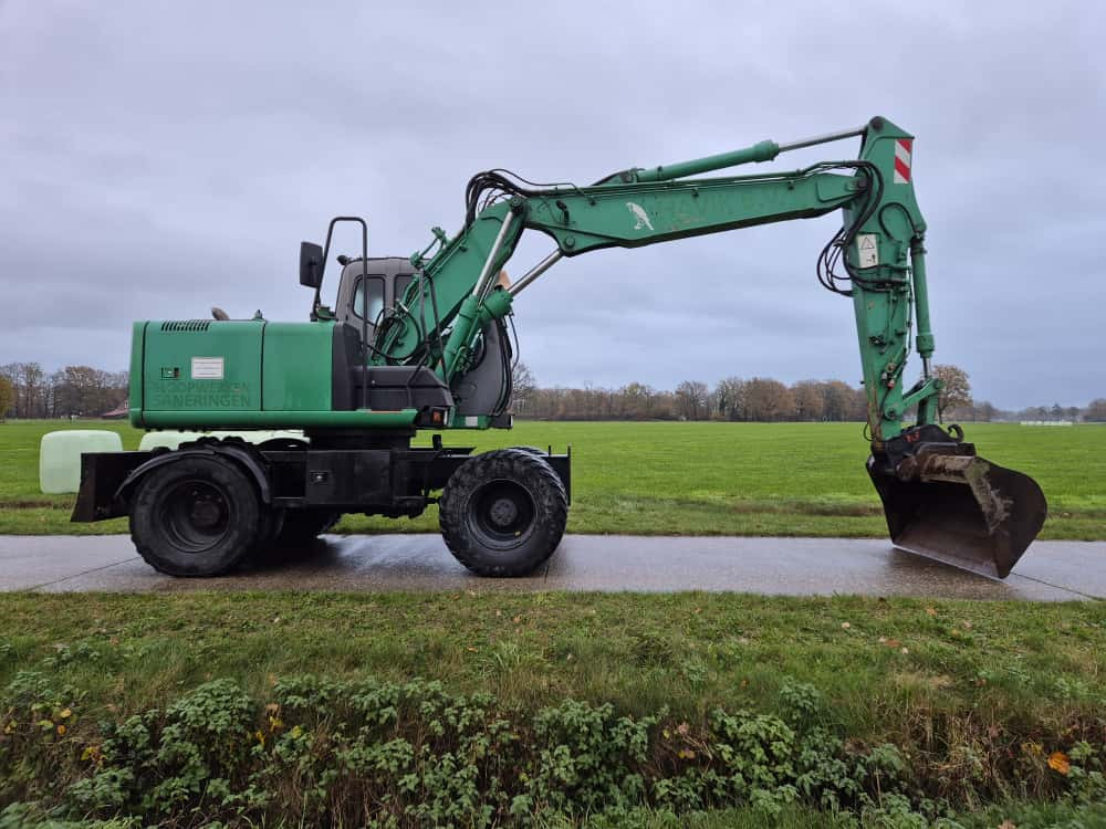 HITACHI ZX 130 W - Pelle sur pneus: photos 2 HITACHI ZX 130 W - Pelle sur pneus: photos 2