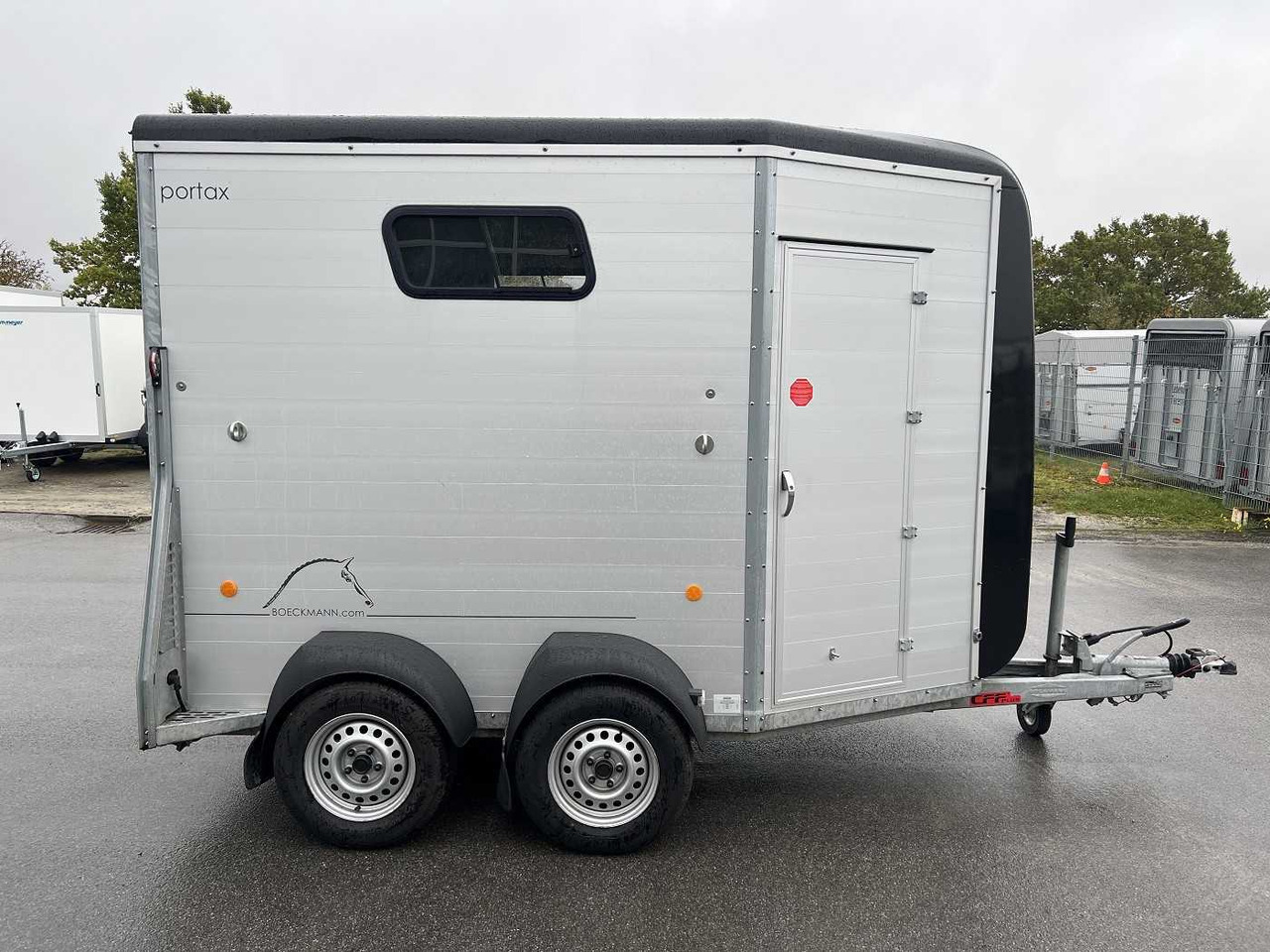 BOECKMANN Portax E TKL Pferdeanhänger - Van chevaux: photos 2 BOECKMANN Portax E TKL Pferdeanhänger - Van chevaux: photos 2