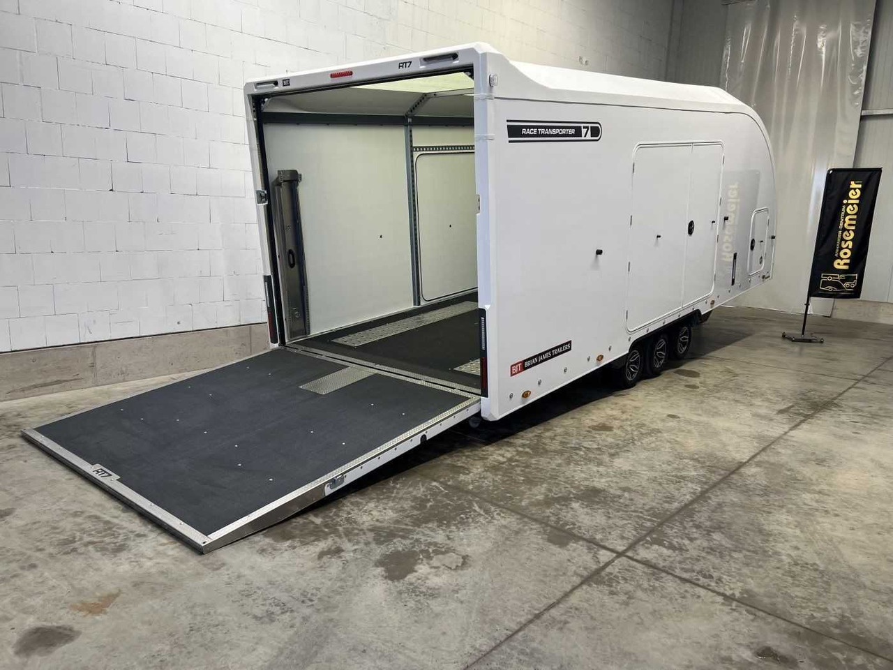 BRIAN_JAMES Race Transporter 7 Autotransporter geschlossen - Remorque porte-voitures: photos 2 BRIAN_JAMES Race Transporter 7 Autotransporter geschlossen - Remorque porte-voitures: photos 2