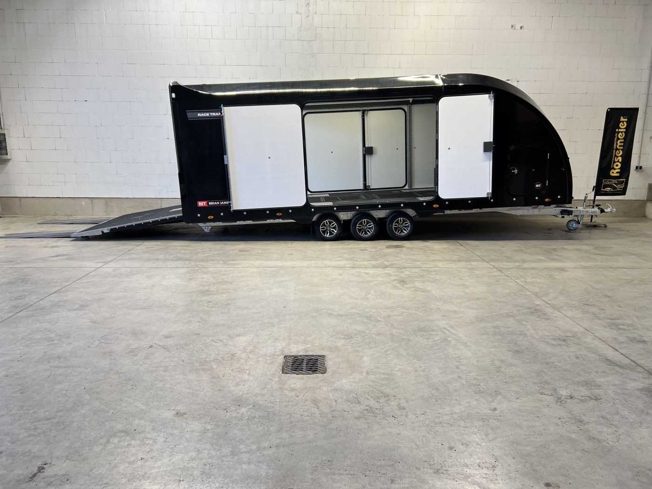 BRIAN_JAMES Race Transporter 7 Autotransporter geschlossen - Remorque porte-voitures: photos 1 BRIAN_JAMES Race Transporter 7 Autotransporter geschlossen - Remorque porte-voitures: photos 1