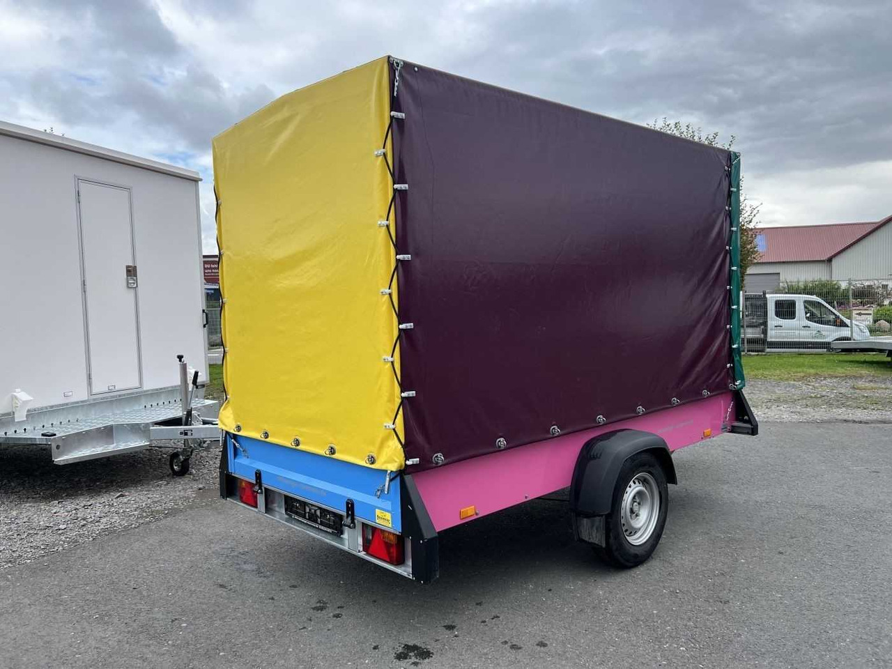 ROSEMEIER VE Spectrum C 13.30 mit Plane Kastenanhänger gebrem - Remorque voiture: photos 2 ROSEMEIER VE Spectrum C 13.30 mit Plane Kastenanhänger gebrem - Remorque voiture: photos 2