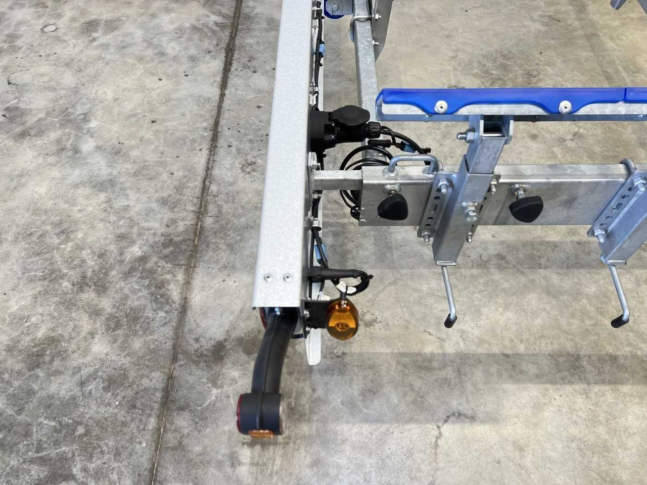 Remorque bateau neuf TPV BA2700-L 100 Bootsanhänger: photos 7