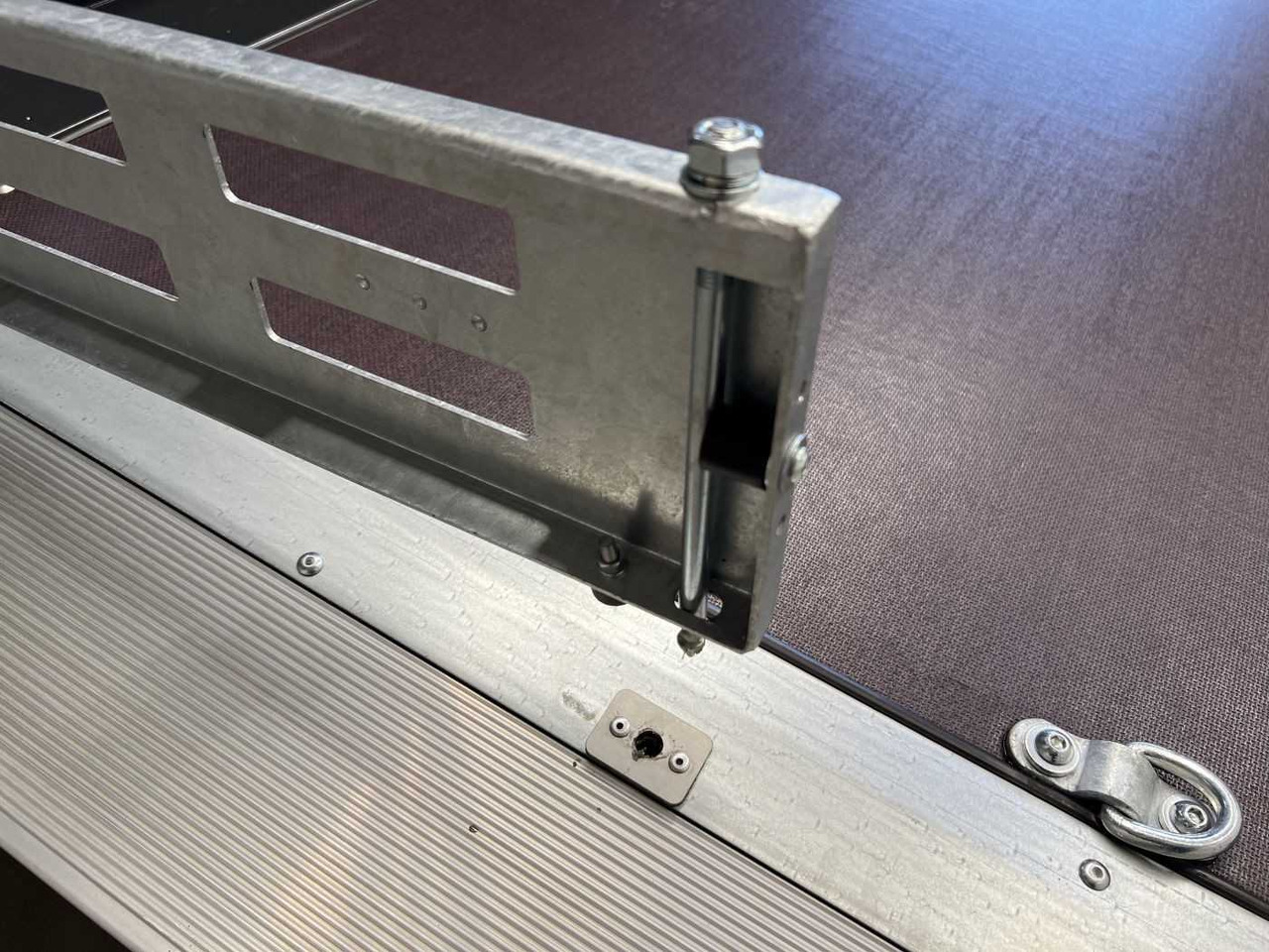 UNSINN UA 3118-18-13 Absenker en crédit-bail UNSINN UA 3118-18-13 Absenker: photos 30