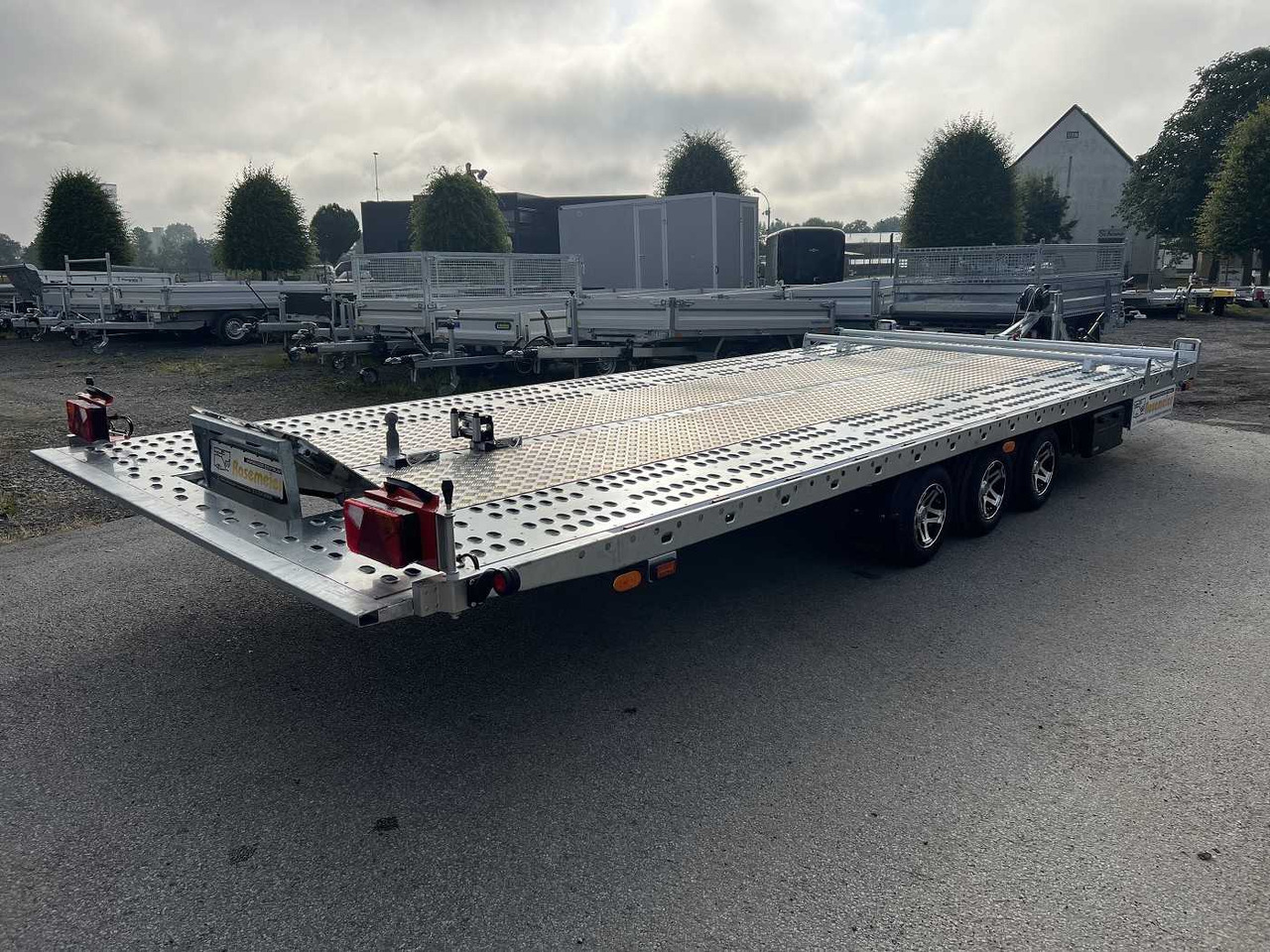 VEZEKO Jumbola 35.60 Tridem Autotransporter - Remorque porte-voitures: photos 3 VEZEKO Jumbola 35.60 Tridem Autotransporter - Remorque porte-voitures: photos 3