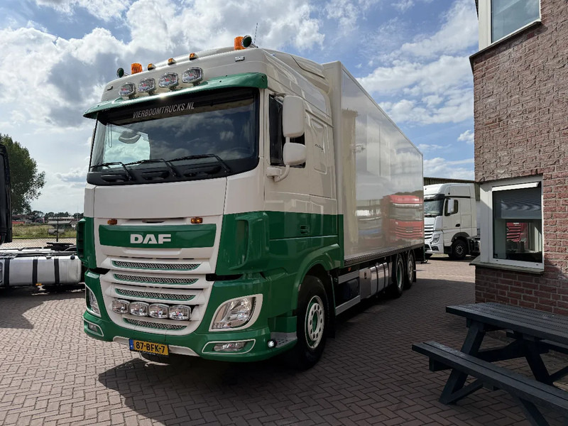 DAF XF 460 6x2 SPACECAB "SWARTJES" OPBOUW 3000KG LAADKLEP EURO6 TOPSTAAT - Camion fourgon: photos 2 DAF XF 460 6x2 SPACECAB "SWARTJES" OPBOUW 3000KG LAADKLEP EURO6 TOPSTAAT - Camion fourgon: photos 2