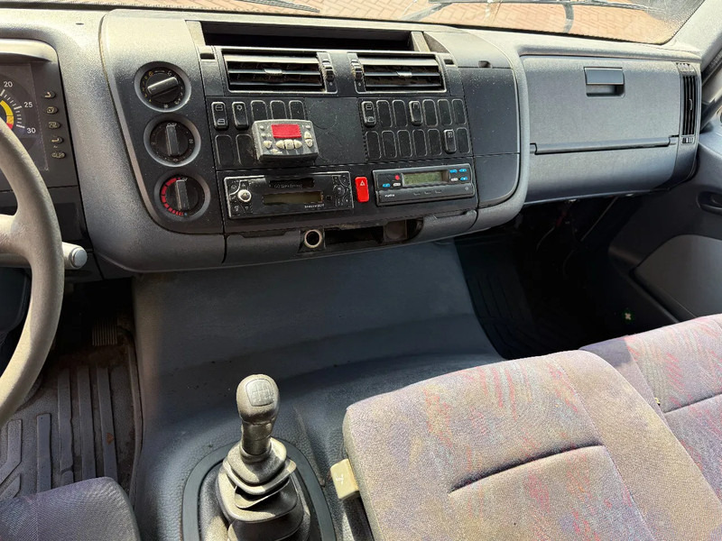 Mercedes-Benz Atego 1223 Atego 1223L Kuhlkoffer / Carrier Xarios 500 / Schatgetriebe / Klima / AHK - Camion frigorifique: photos 5 Mercedes-Benz Atego 1223 Atego 1223L Kuhlkoffer / Carrier Xarios 500 / Schatgetriebe / Klima / AHK - Camion frigorifique: photos 5