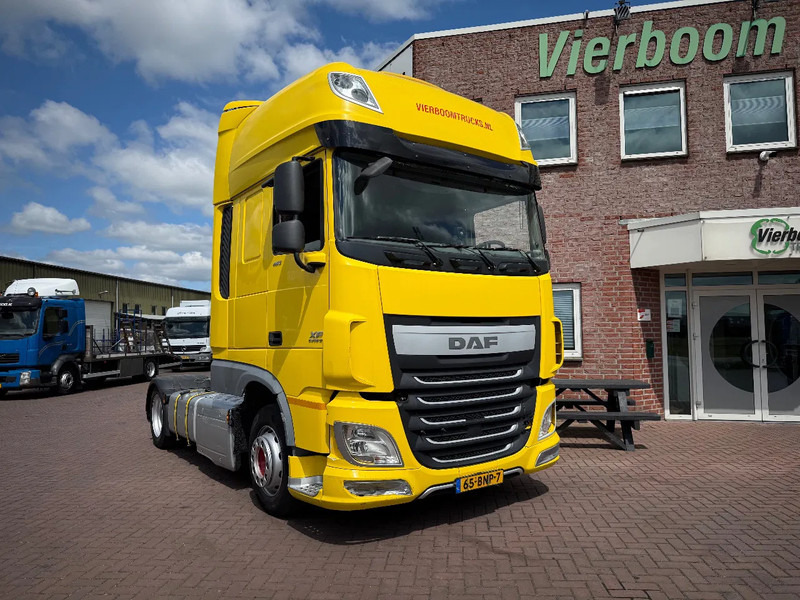 DAF XF 460 XF460 SSC Lowdeck / 2x tank / Night airco - Tracteur routier: photos 1 DAF XF 460 XF460 SSC Lowdeck / 2x tank / Night airco - Tracteur routier: photos 1