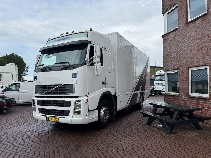 Volvo FH 400 FAHRSCHULE / DRIVINGSCHOOL / MANUAL / 4-SITZE / 343TKM / HOLLAND TRUCK!!! - Camion fourgon: photos 2 Volvo FH 400 FAHRSCHULE / DRIVINGSCHOOL / MANUAL / 4-SITZE / 343TKM / HOLLAND TRUCK!!! - Camion fourgon: photos 2