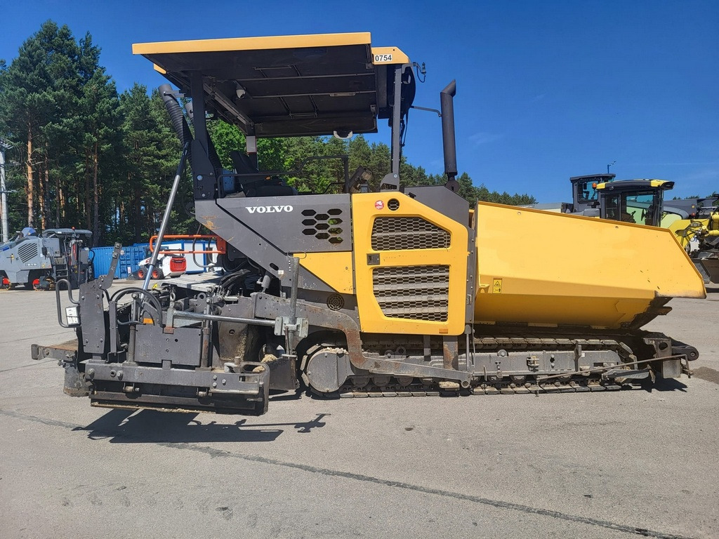VOLVO ABG P7820C - Finisseur: photos 1 VOLVO ABG P7820C - Finisseur: photos 1