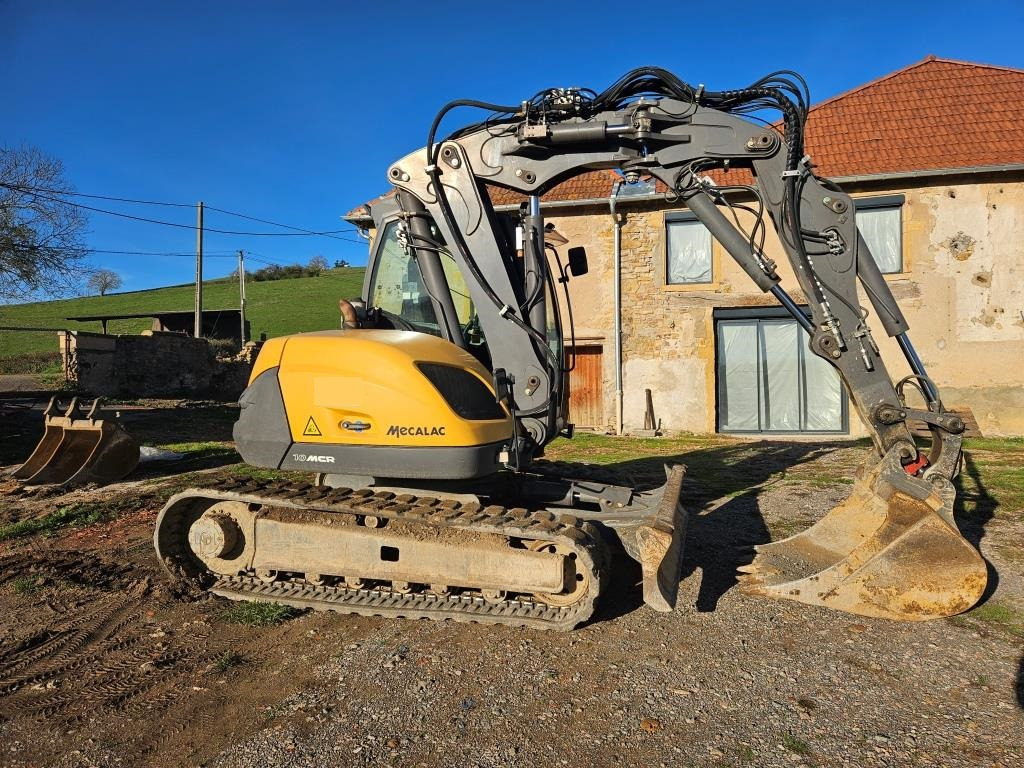 MECALAC 10 MCR - Mini pelle: photos 2 MECALAC 10 MCR - Mini pelle: photos 2