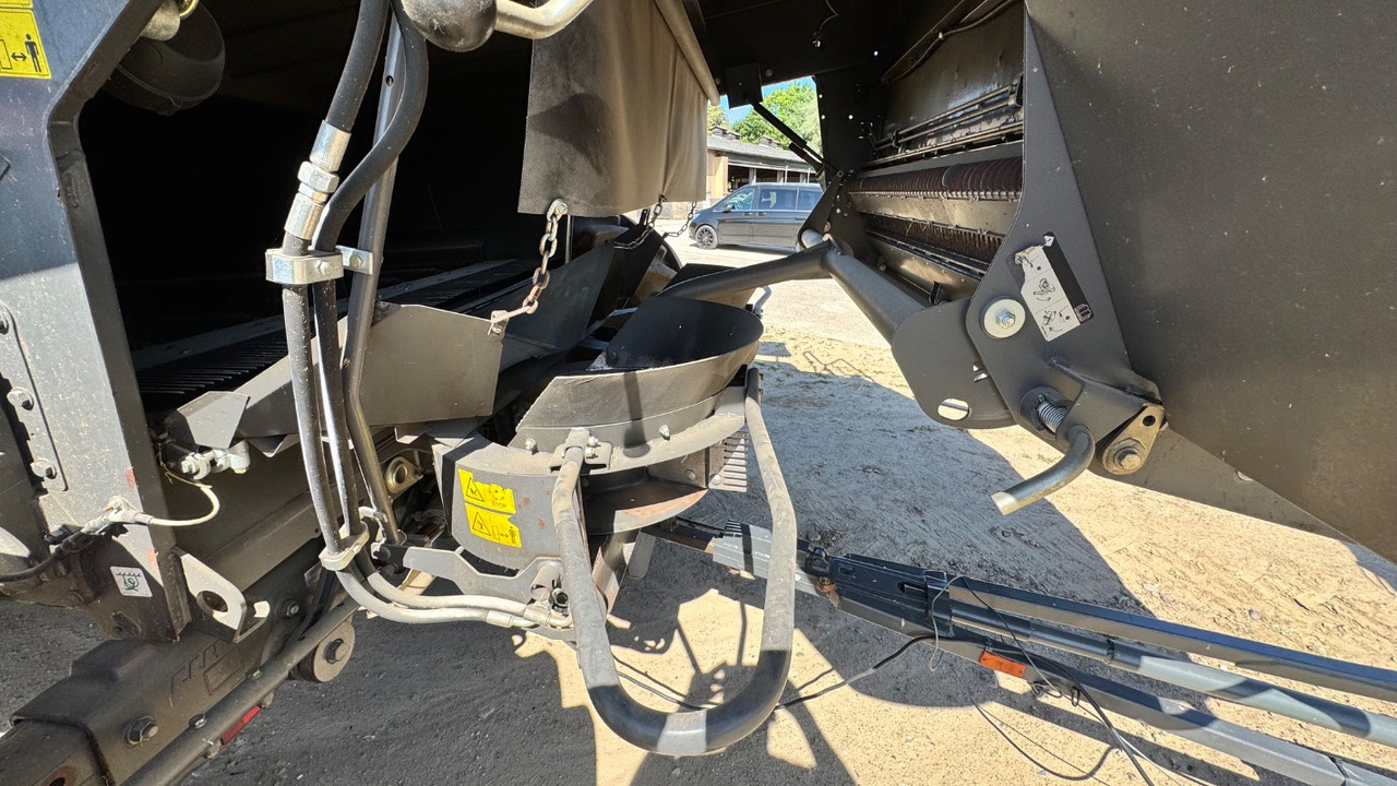 Moissonneuse-batteuse CLAAS Lexion 6900 TerraTrac 890 full Options: photos 22 Moissonneuse-batteuse CLAAS Lexion 6900 TerraTrac 890 full Options: photos 22