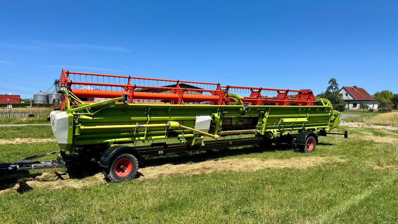 CLAAS Lexion 6900 TerraTrac 890 full Options - Moissonneuse-batteuse: photos 4 CLAAS Lexion 6900 TerraTrac 890 full Options - Moissonneuse-batteuse: photos 4