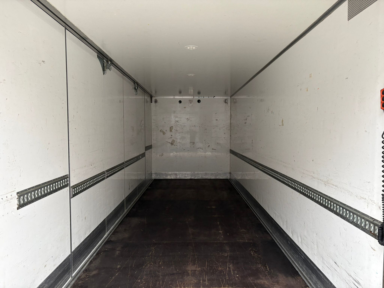 Camion fourgon MAN TGM 18.290: photos 6