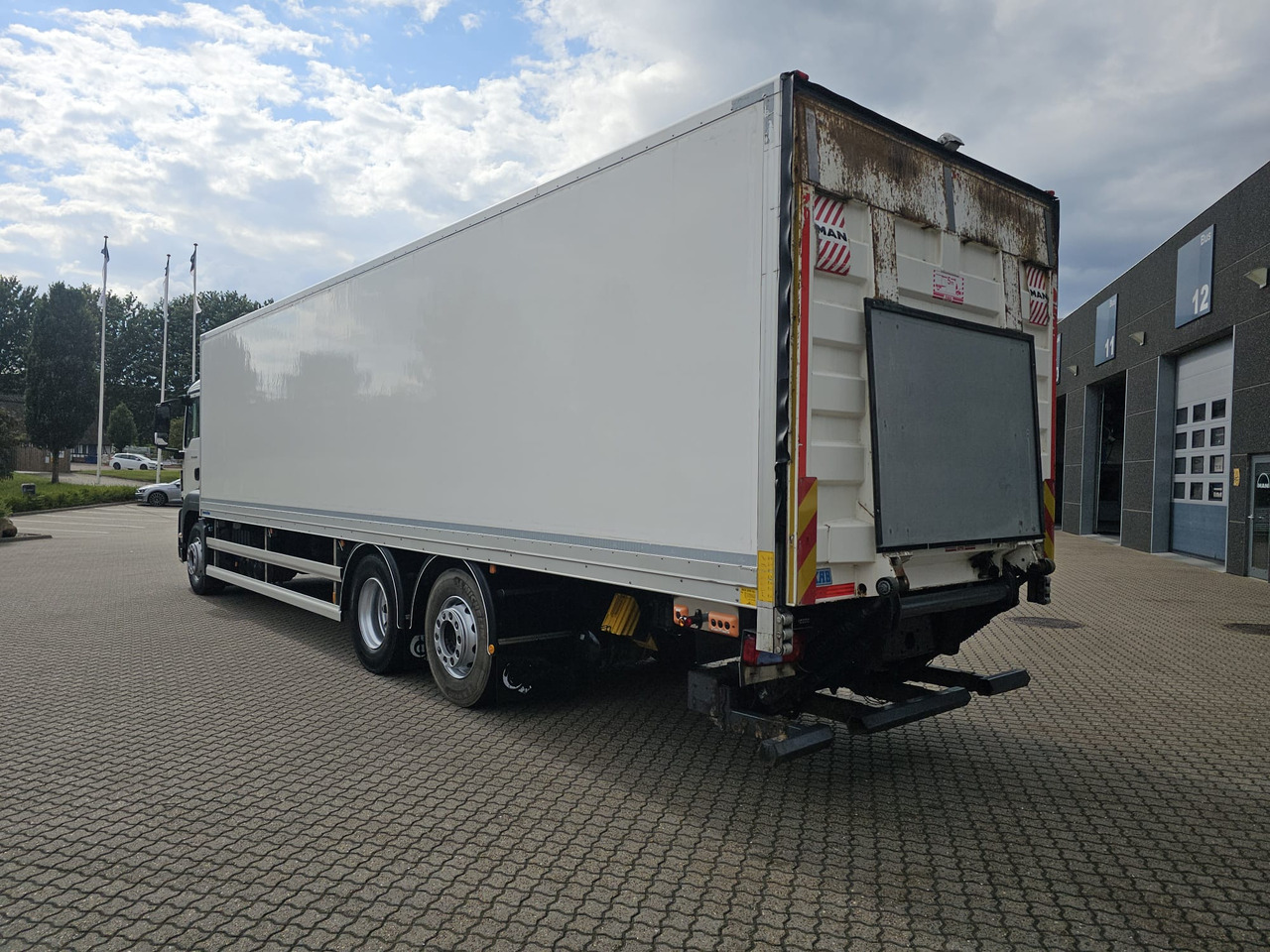 MAN TGS 26.420 - Camion fourgon: photos 4 MAN TGS 26.420 - Camion fourgon: photos 4