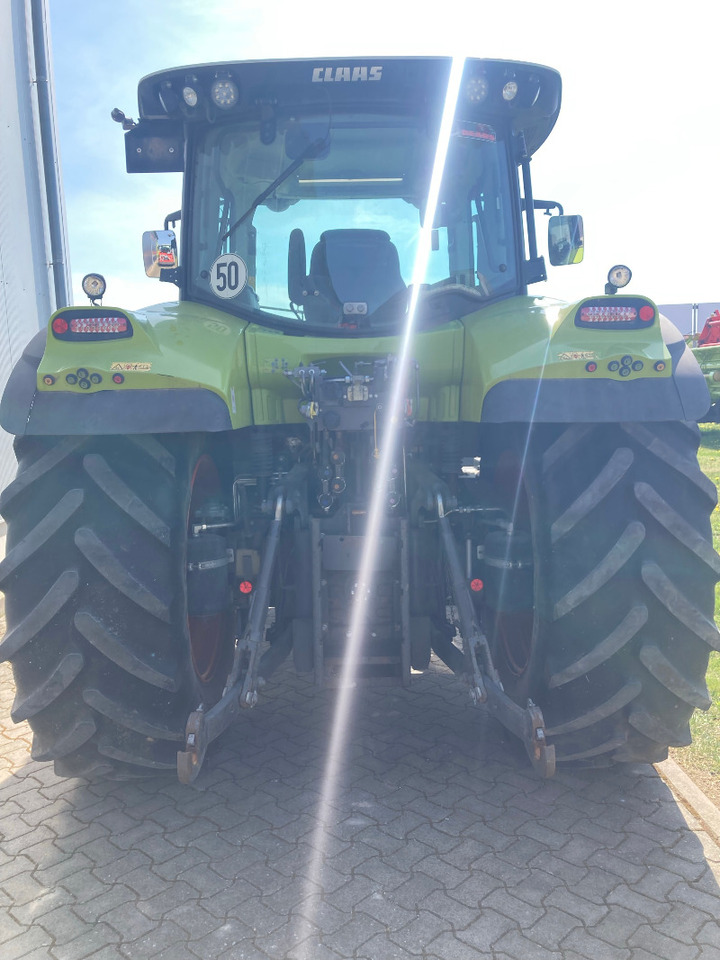 CLAAS Arion 650 CMATIC - Tracteur agricole: photos 3 CLAAS Arion 650 CMATIC - Tracteur agricole: photos 3