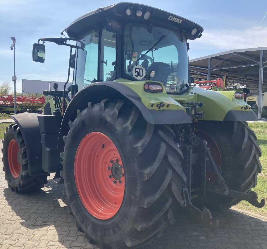 CLAAS Arion 650 CMATIC - Tracteur agricole: photos 5 CLAAS Arion 650 CMATIC - Tracteur agricole: photos 5