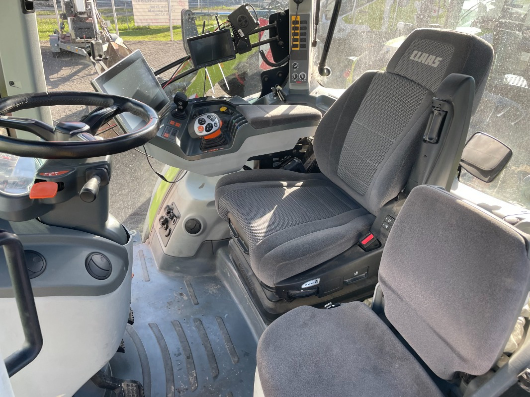 Tracteur agricole CLAAS Arion 660 CMATIC: photos 9