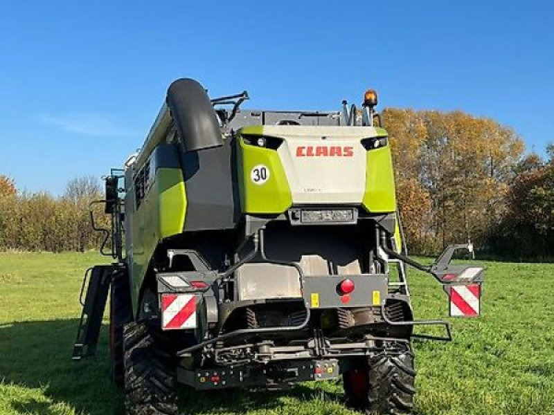 Moissonneuse-batteuse CLAAS Trion 750: photos 10