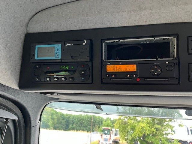 Camion frigorifique Mercedes-Benz Antos1835 Tiefkühlaufbau  Ladebordw. Thermoking: photos 29