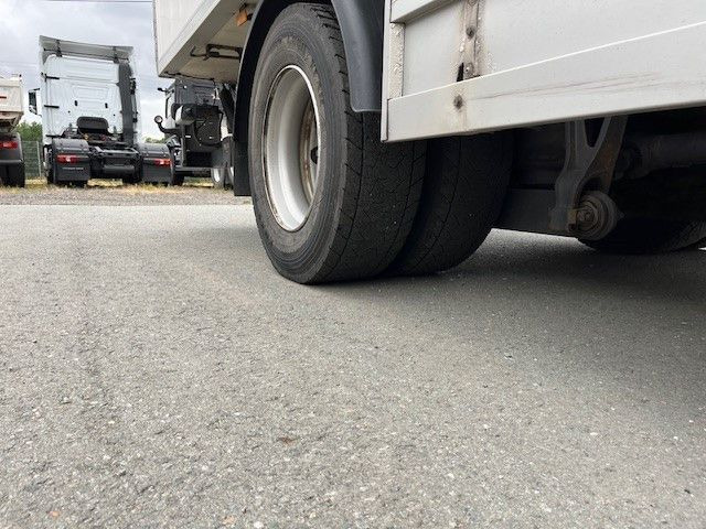 Camion frigorifique Mercedes-Benz Antos1835 Tiefkühlaufbau  Ladebordw. Thermoking: photos 19