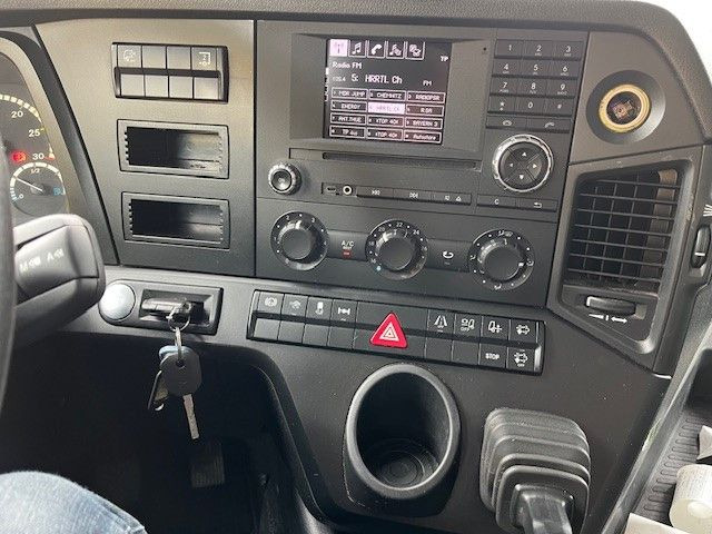 Camion frigorifique Mercedes-Benz Antos1835 Tiefkühlaufbau  Ladebordw. Thermoking: photos 25