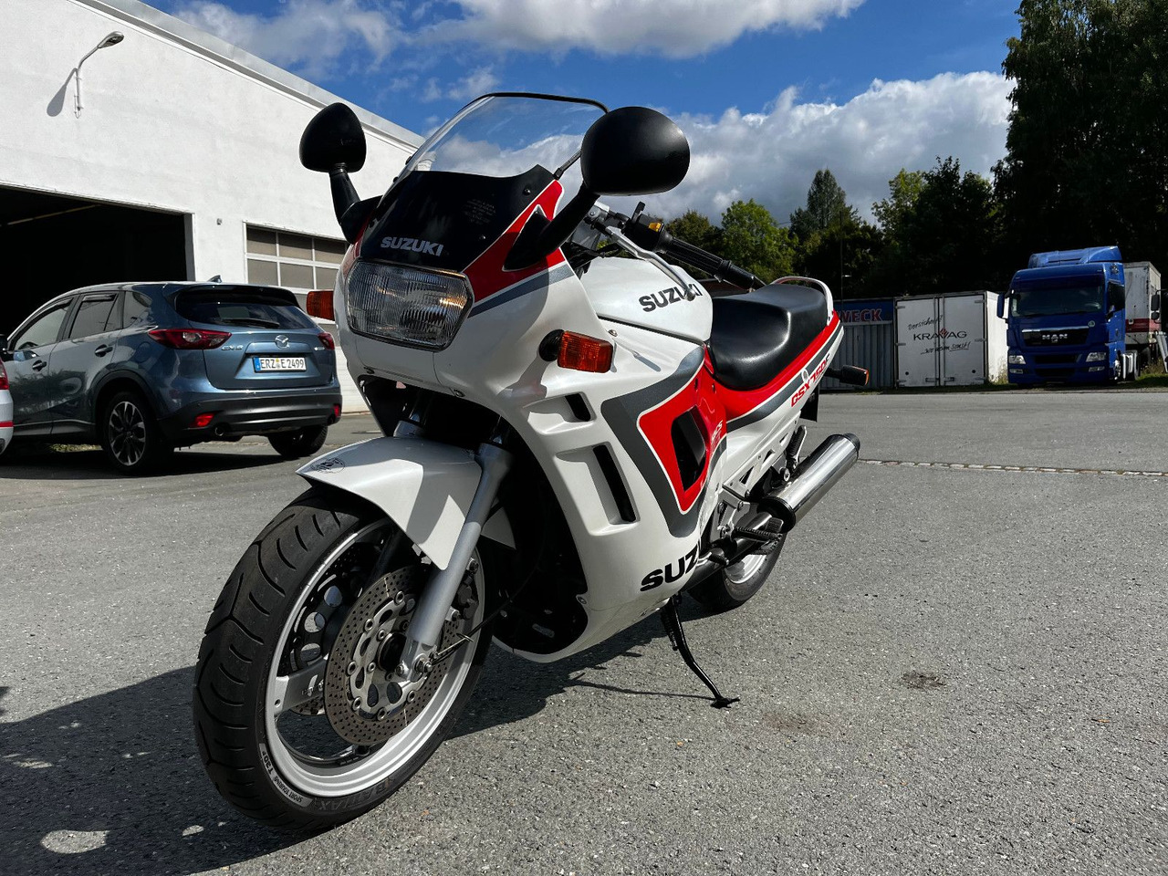 Suzuki GSX 750 - Motocyclette: photos 2 Suzuki GSX 750 - Motocyclette: photos 2