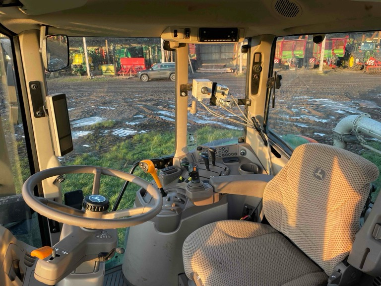 John Deere 6175M - Tracteur agricole: photos 3 John Deere 6175M - Tracteur agricole: photos 3