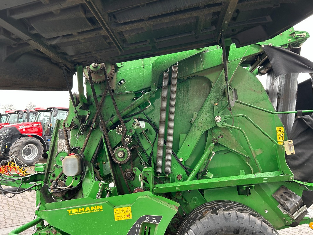 John Deere 990 - Enrubanneuse: photos 5 John Deere 990 - Enrubanneuse: photos 5