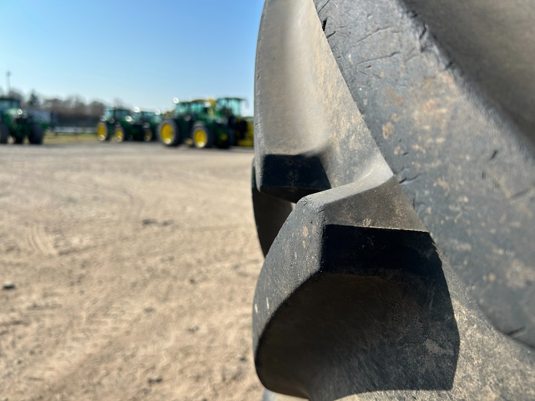 Michelin 710/70R42 und 600/70R30 Kompletträder - Pneu pour Machine agricole: photos 3 Michelin 710/70R42 und 600/70R30 Kompletträder - Pneu pour Machine agricole: photos 3