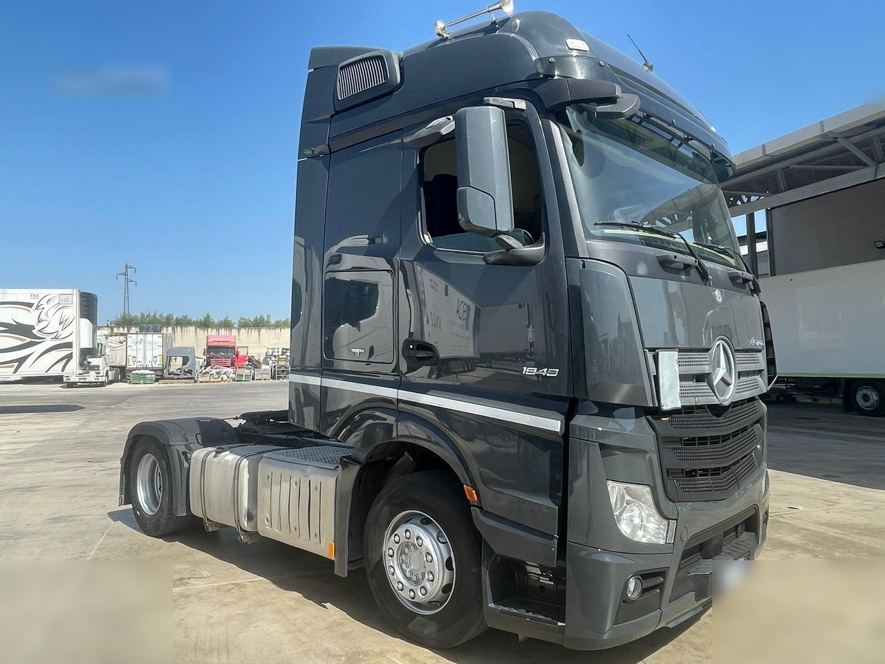MERCEDES-BENZ ACTROS 1848 - Tracteur routier: photos 2 MERCEDES-BENZ ACTROS 1848 - Tracteur routier: photos 2