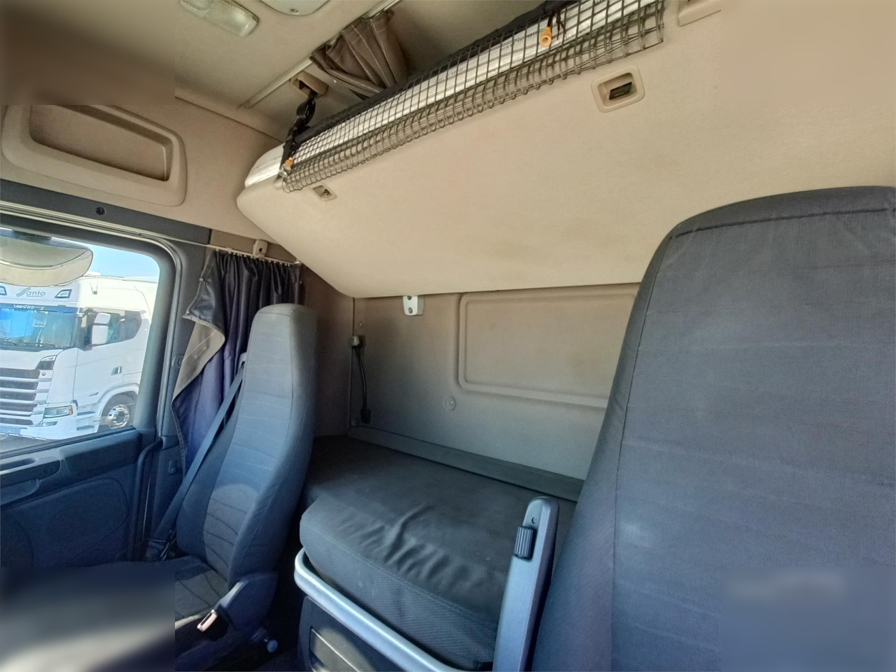 SCANIA R490 - Tracteur routier: photos 5 SCANIA R490 - Tracteur routier: photos 5