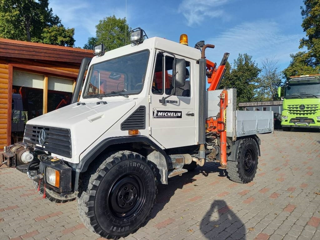 Unimog UNIMOG 4X4 - Camion grue: photos 3 Unimog UNIMOG 4X4 - Camion grue: photos 3