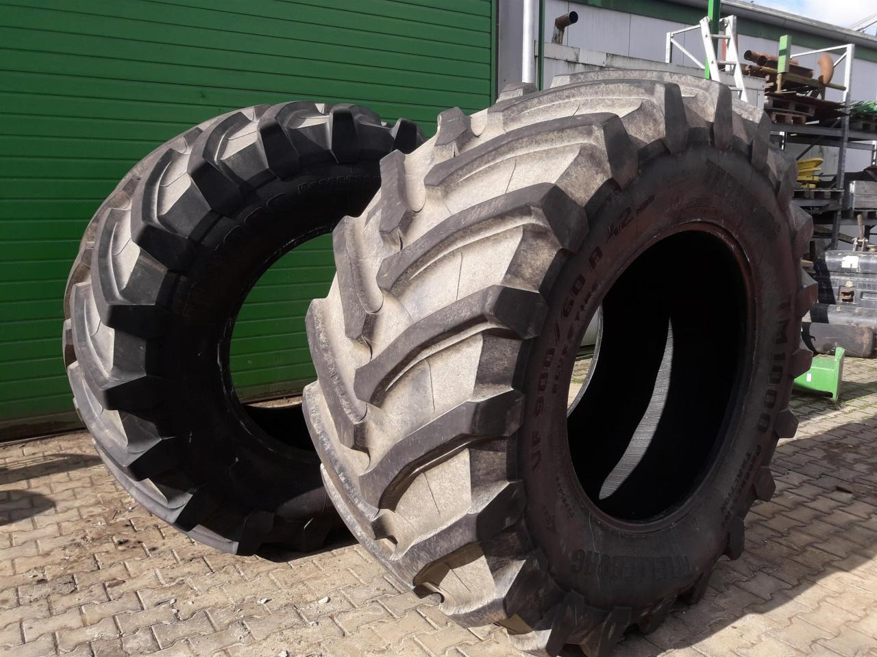 Trelleborg 900/60R42 TM1000 PT - Pièces de rechange: photos 1 Trelleborg 900/60R42 TM1000 PT - Pièces de rechange: photos 1