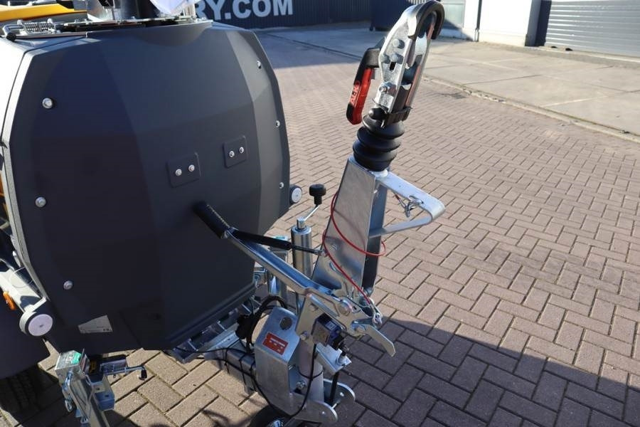 Atlas Copco Hilight H6+ Valid inspection, *Guarantee! Max Boom - Mat d'éclairage: photos 3 Atlas Copco Hilight H6+ Valid inspection, *Guarantee! Max Boom - Mat d'éclairage: photos 3