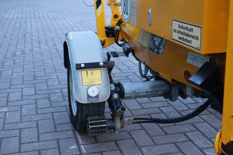 Denka-Lift JR12 Electric, 12m Working Height, 6.7m Reach, 120 - Nacelle sur remorque: photos 3 Denka-Lift JR12 Electric, 12m Working Height, 6.7m Reach, 120 - Nacelle sur remorque: photos 3